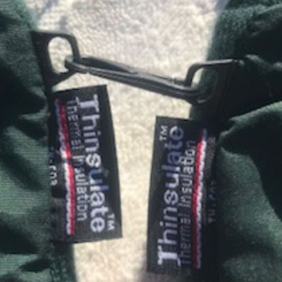 Winter Gloves . by Thinsulate . Never Worn - Picture 3 of 3